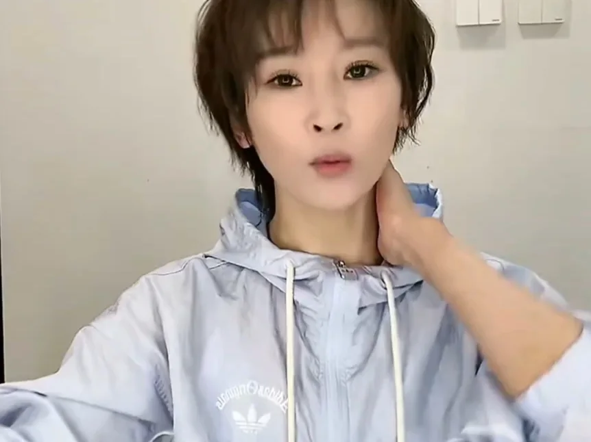 【谢楠直播——黄灿灿cut】 封面