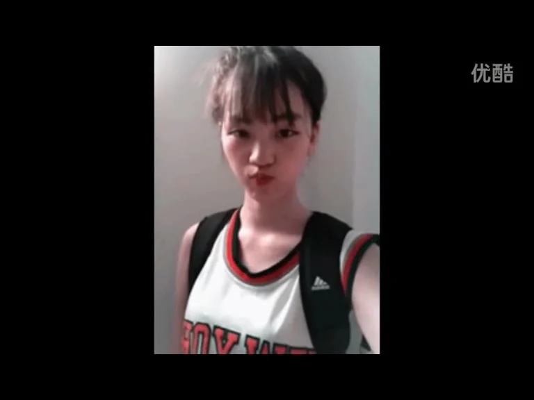 黄灿灿搞笑镜头 封面
